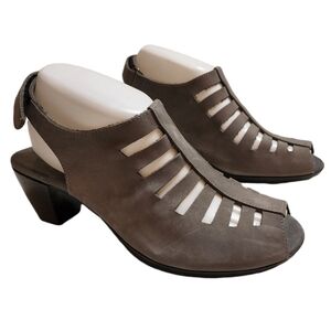 Munro Comfort Abby Grey Leather Cutout Heels Sandals Size 8.5